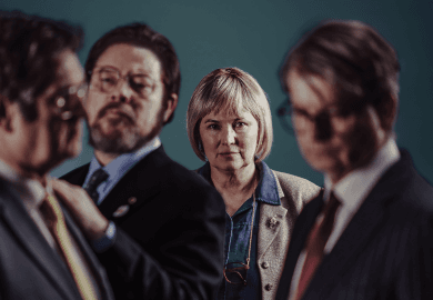 ‘Agreement': Dramatizes the Days Leading Up to the Belfast Agreement