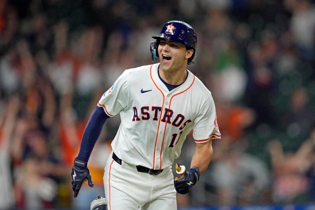 Astros Keep Rolling, Pummel A’s to Cap Four-Game Series Sweep