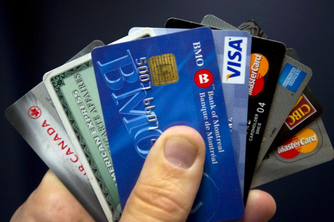 Canadian Household Debt Reaches $2.6 Trillion in 2025, Credit Reporting Agency Says
