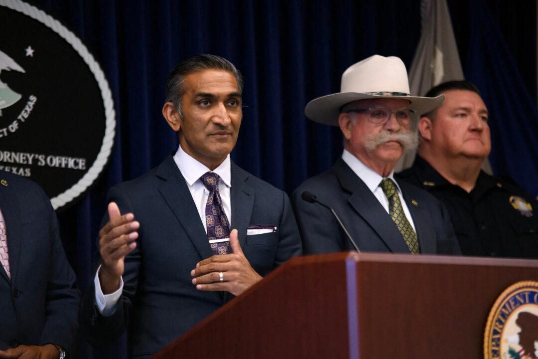 Texas Couple Sentenced for Forcing Illegal Immigrant to Work Without Pay