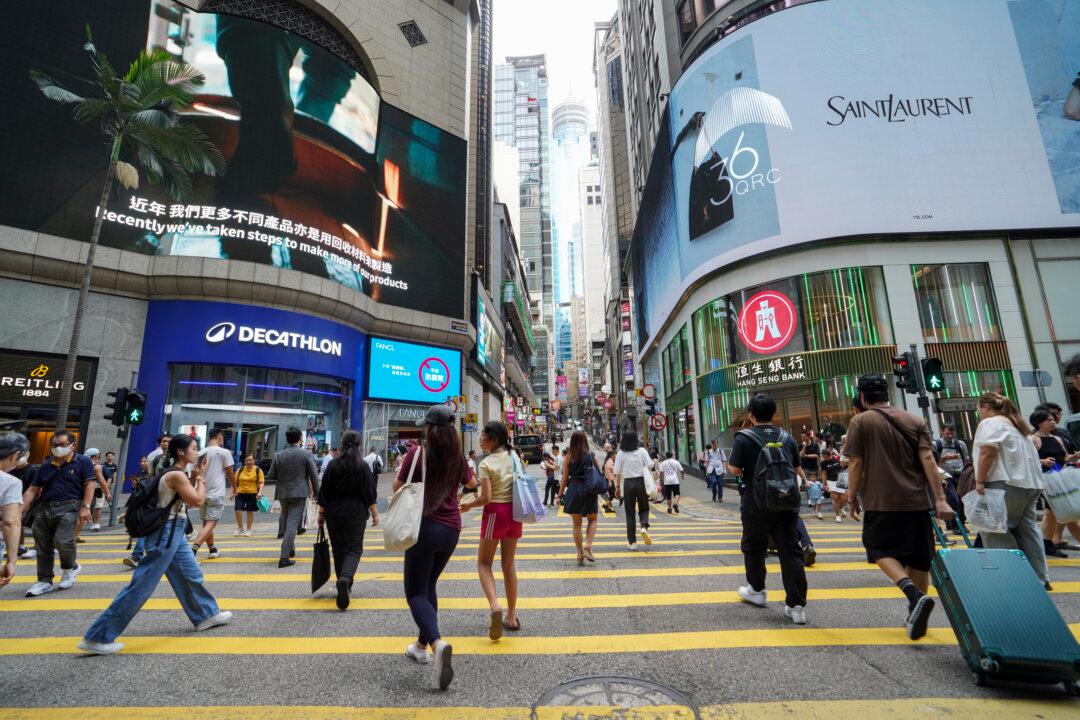 Wave of Chinese Restaurants Close in Hong Kong