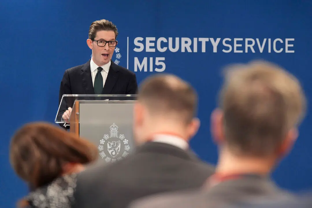 MI5 Warns UK Politicians of Targeting by Spies From China, Russia, Iran