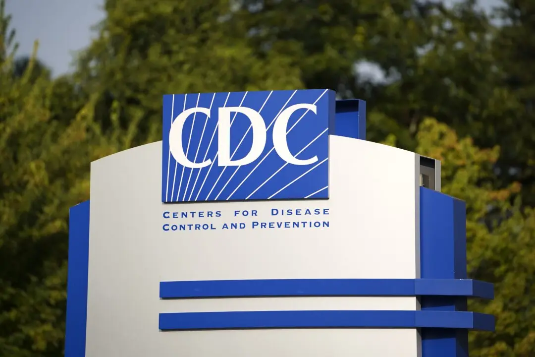 Trump Delays Naming New CDC Head, Leaving Agency Without Director