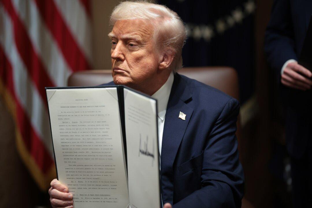 News Brief: Trump Defends National Security Adviser After Signal Leak; US to Assist Russia in Restoring ‘Access to the World Market’