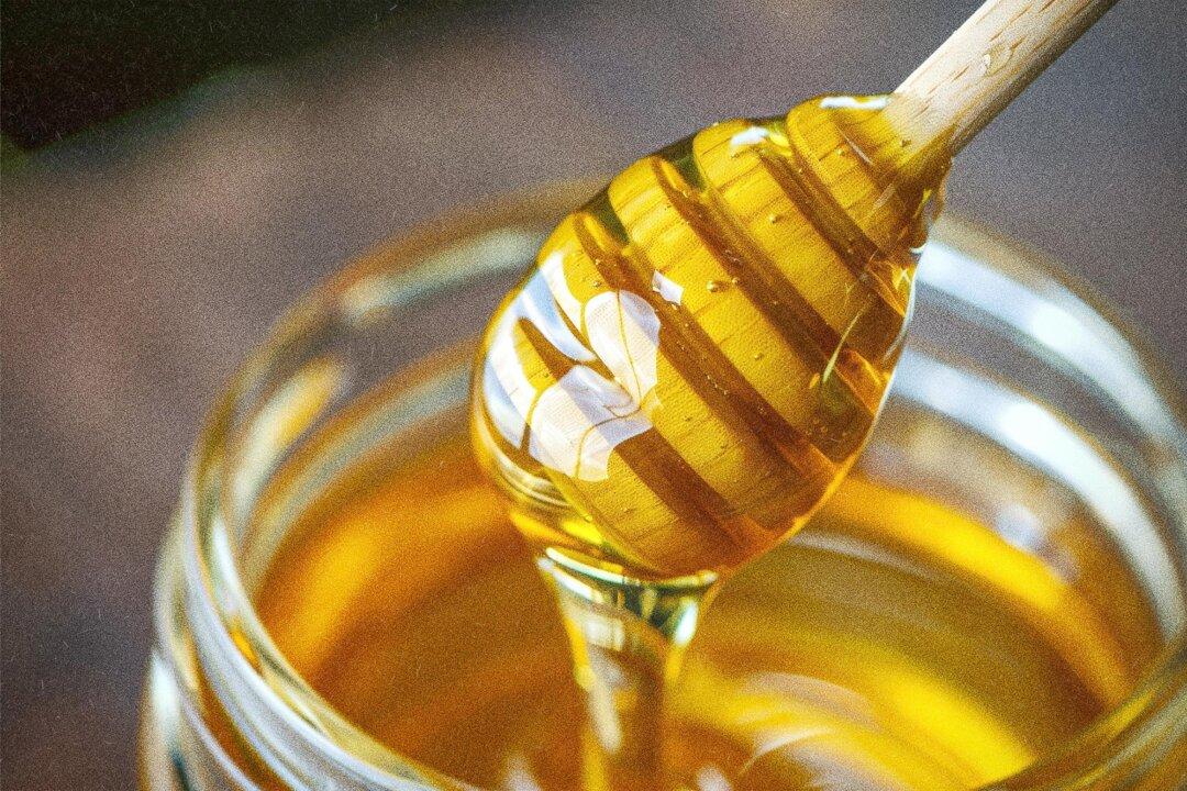 The Sweet Truth About Honey: What to Look for and What to Avoid