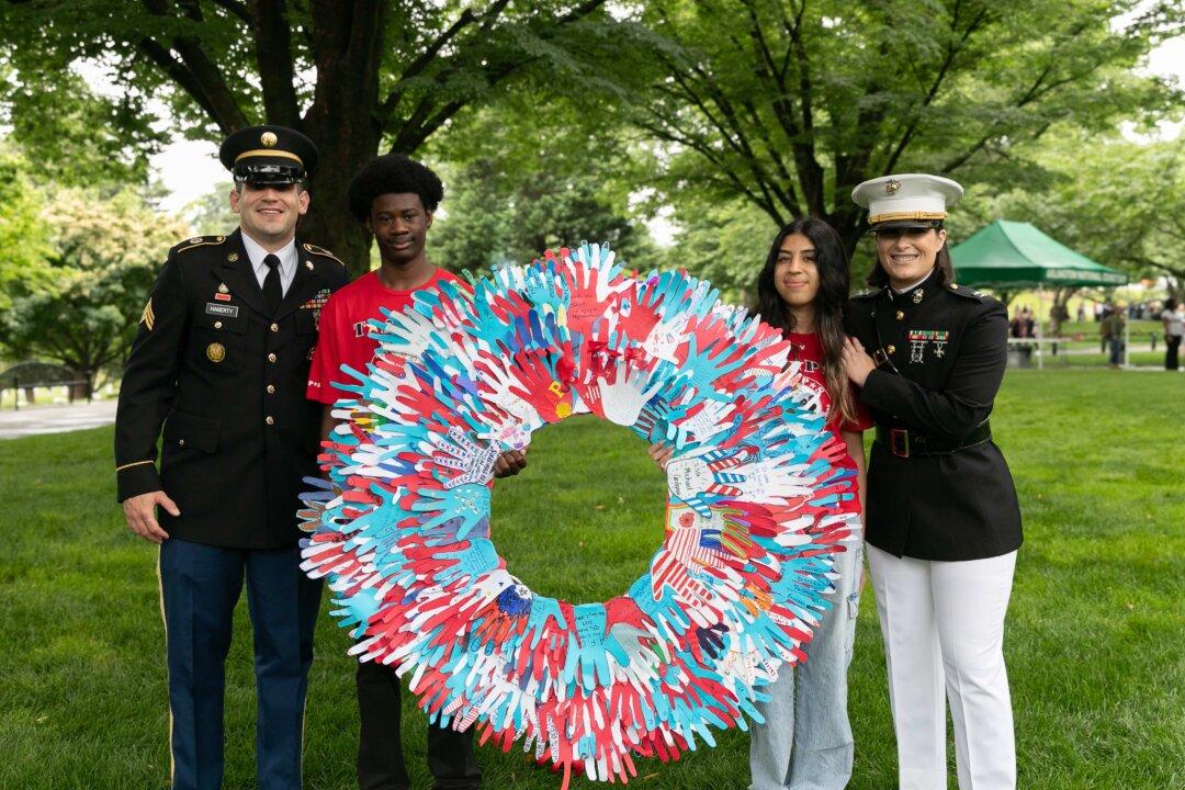 A Memorial Day Wreath Brings Military Families Together to Heal Through Their Grief