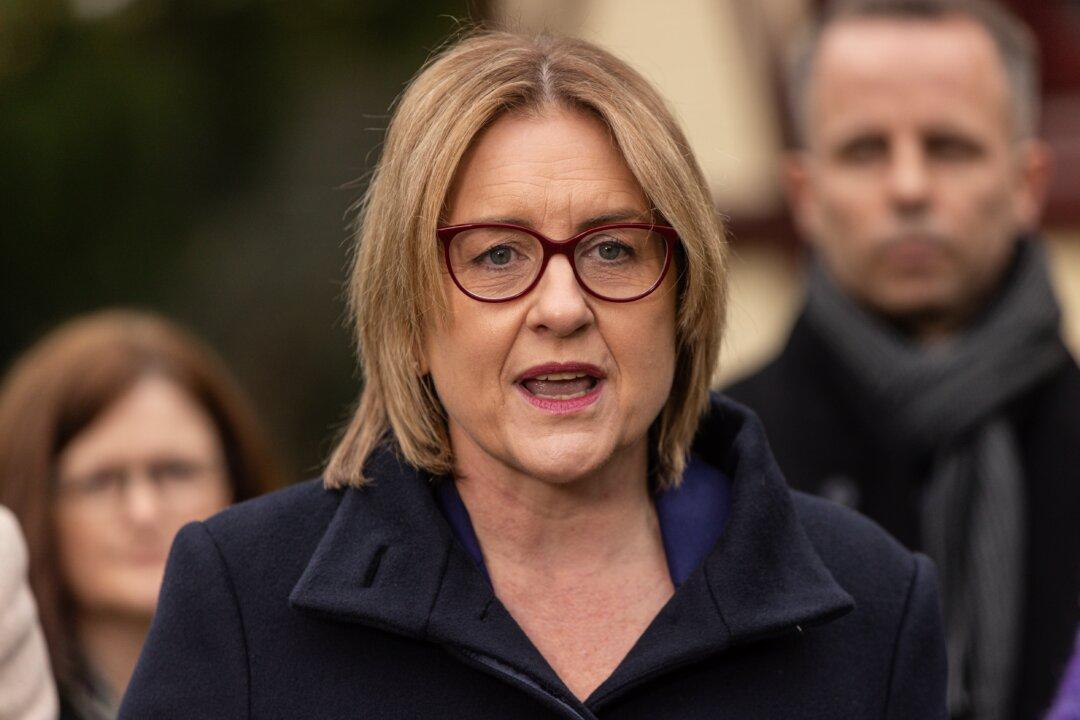 Victorian Premier Denies Turning Blind Eye to CFMEU Corruption