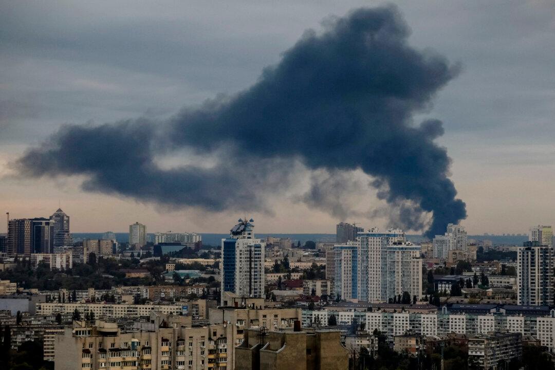 Ukraine Plagued by Power Outages Amid Russian Attacks on Energy Infrastructure
