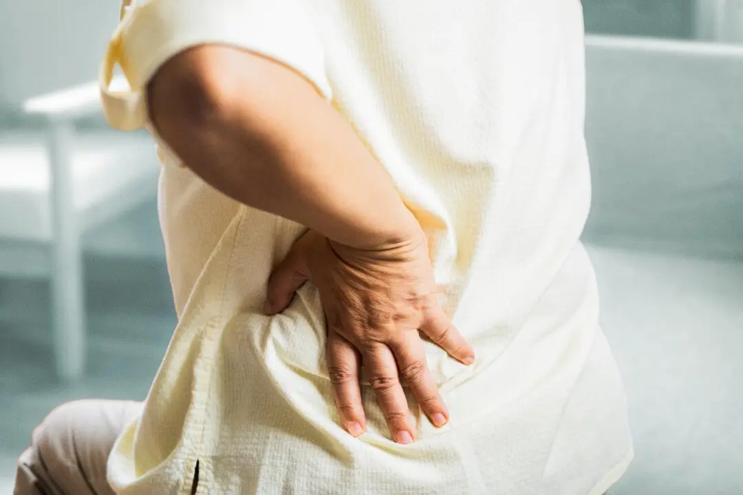 Feeling Foggy by Afternoon? Your Sitting Posture May Be to Blame