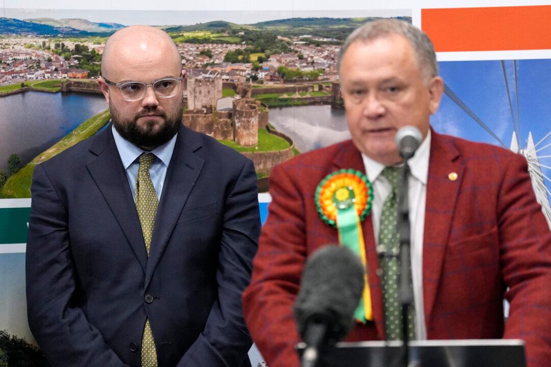 Labour Loses Welsh Seat After Century as Farage’s Reform Shakes Old Loyalties