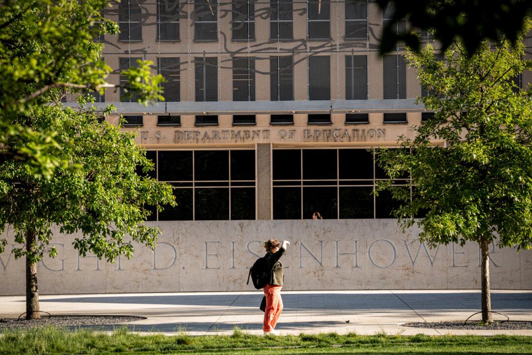 Education Dept Says It Prevented $1 Billion in Student Aid Fraud After Reinstating Safeguards