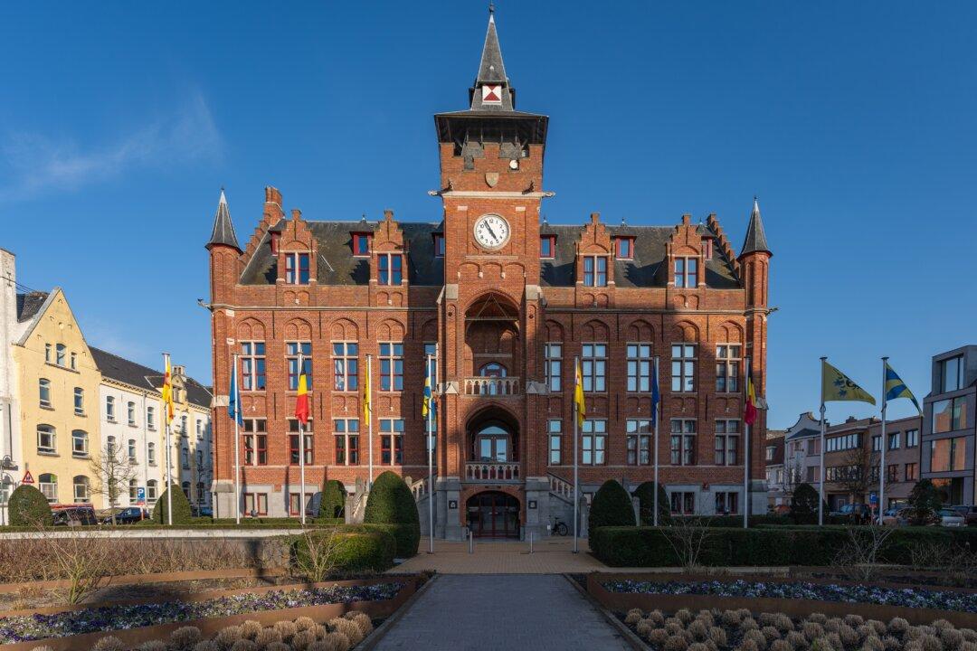 Heulebrug and Duinbergen Revive the Flemish Touch