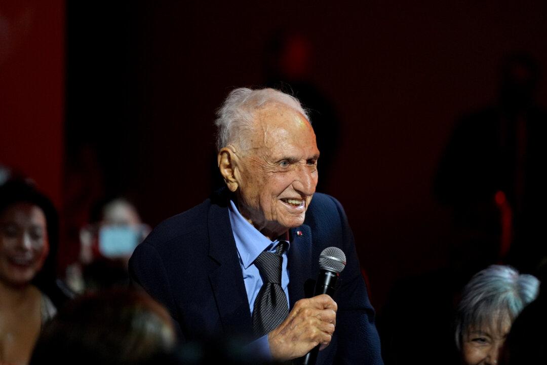 Frank Gehry, Architect of Disney Hall, Guggenheim Bilbao, Dies at 96