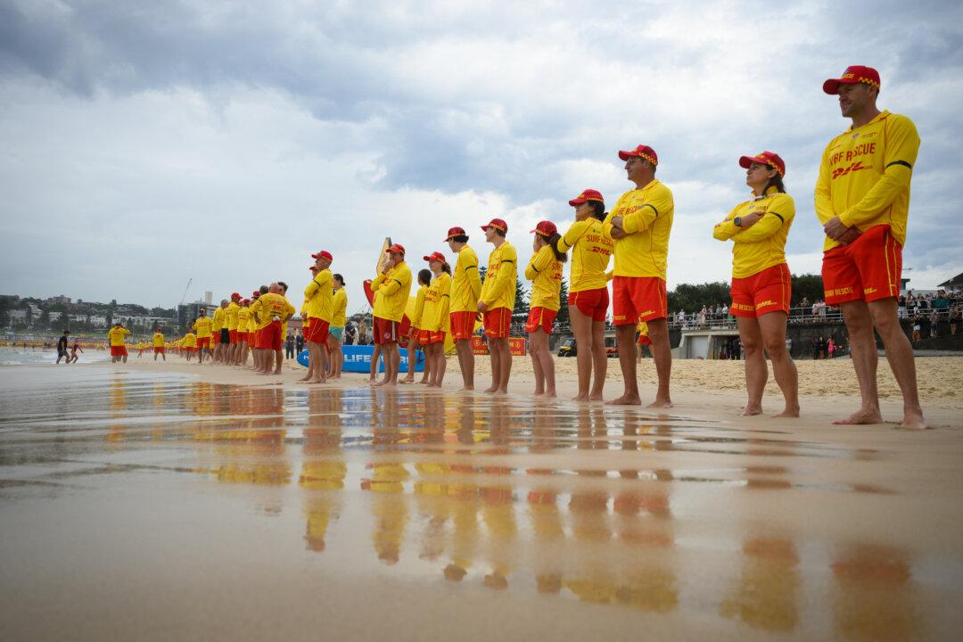 Lifeguards Pay Tribute at Bondi Beach