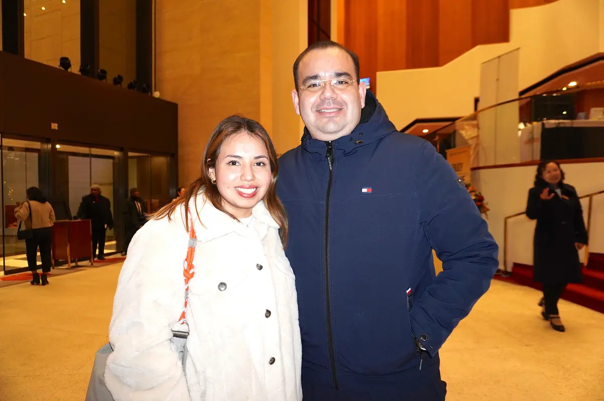 Couple From Mexico Glad to See Shen Yun in Houston