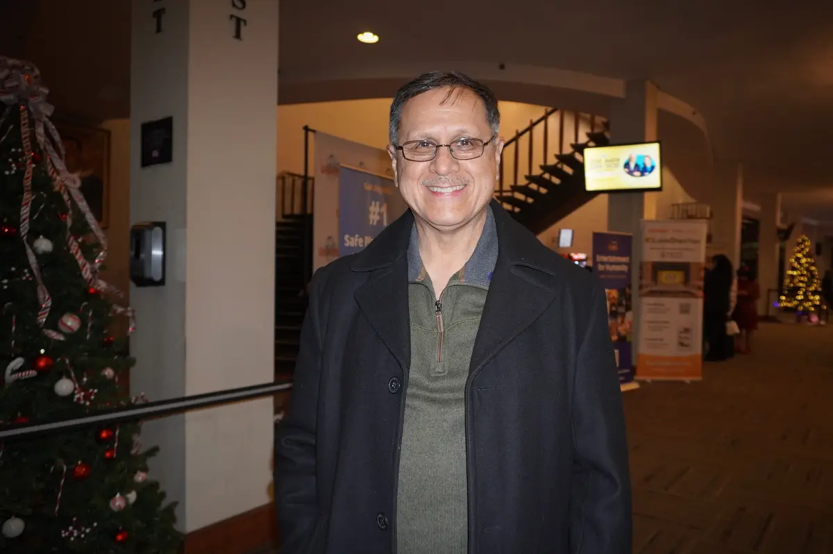 Physician Assistant Thanks Shen Yun for Uplifting His Soul