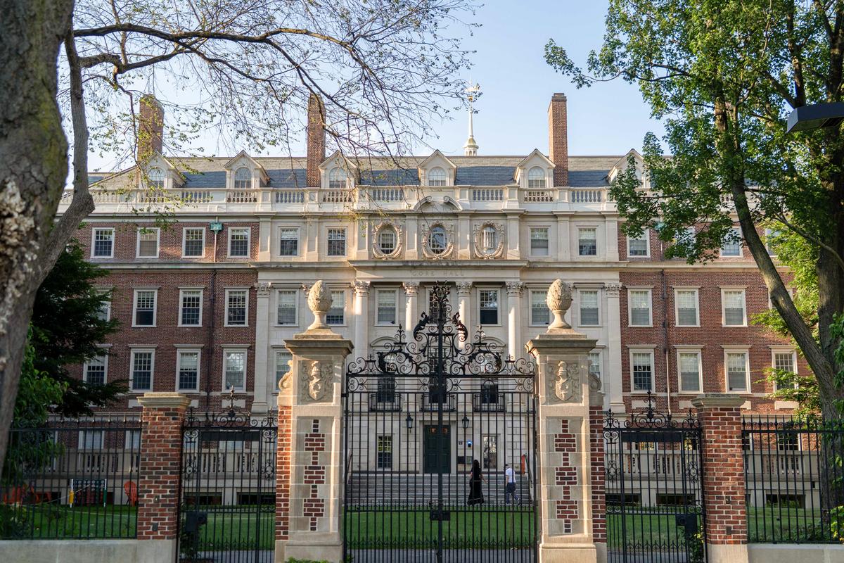 Pentagon to Cut Academic Ties With Harvard, Hegseth Says