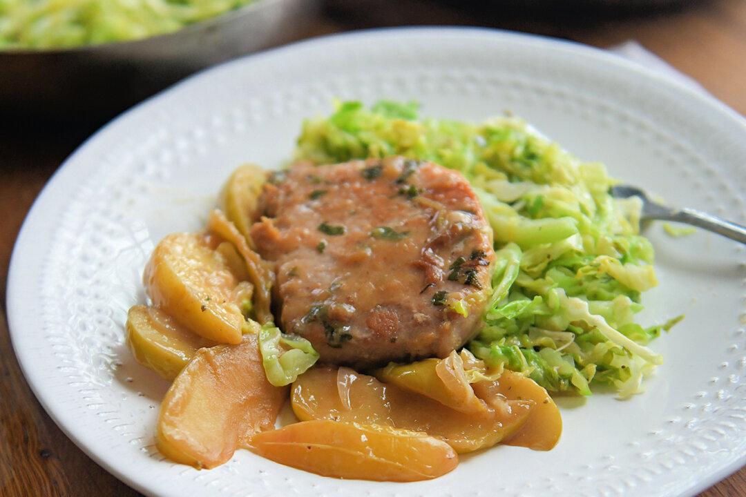 1-Pot Recipe Brings Together Pork Chops, Apples, and Warm Cabbage Slaw