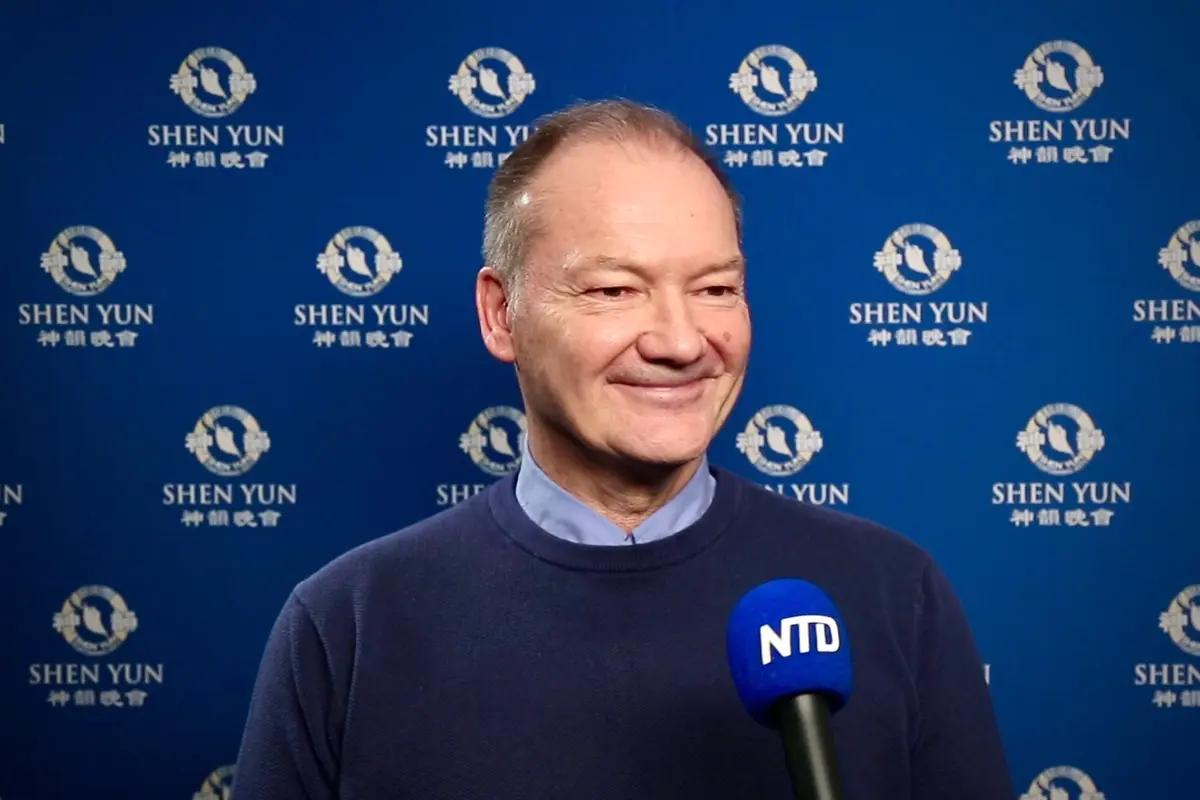 Shen Yun ‘Takes You to a Different Dimension,’ Says Retired Bank Executive