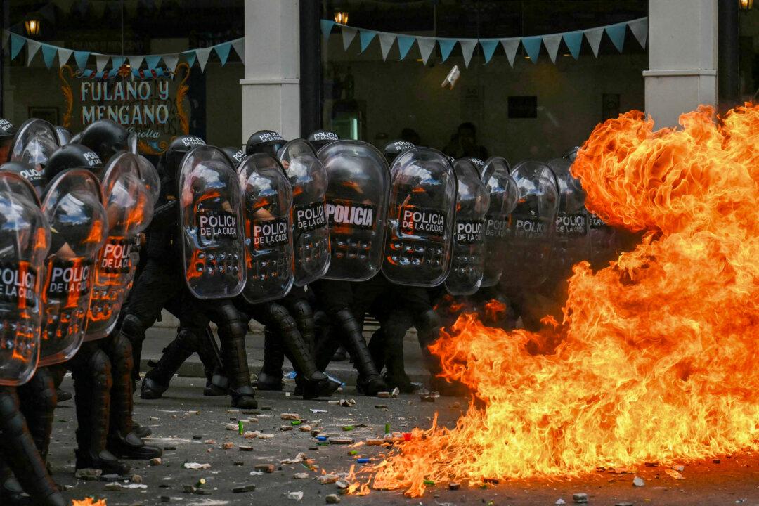 Day in Photos: Police Protests in Argentina, School Shooting in Canada, Tropical Cyclone in Madagascar