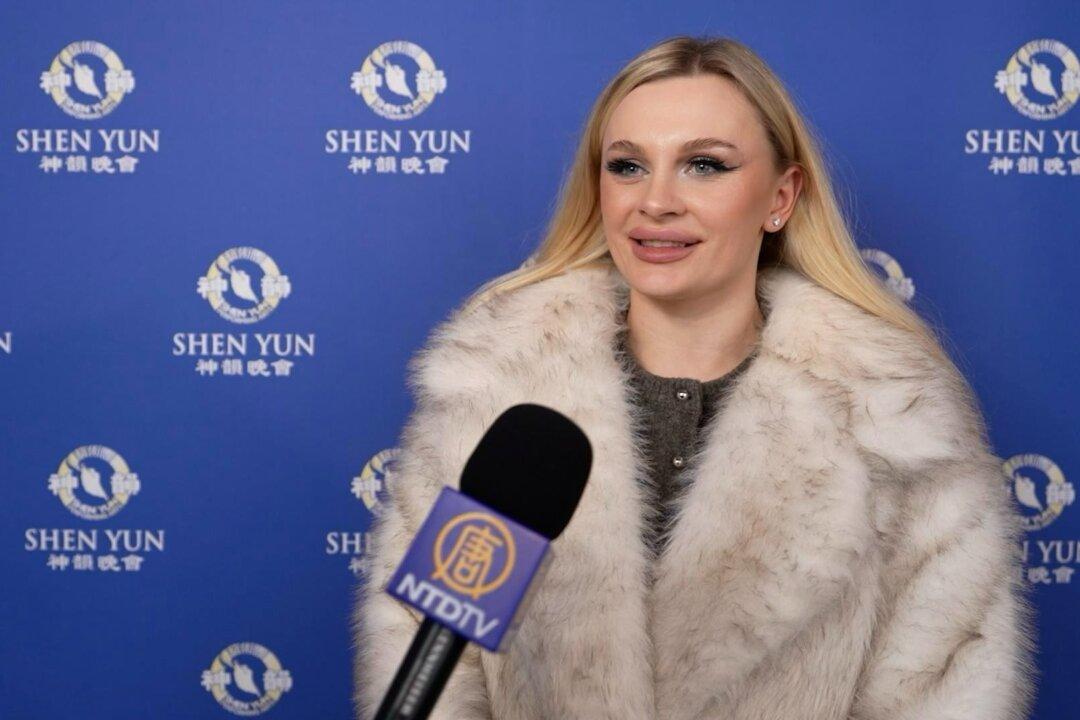 Shen Yun in Dijon: ‘It Goes Straight to the Heart’