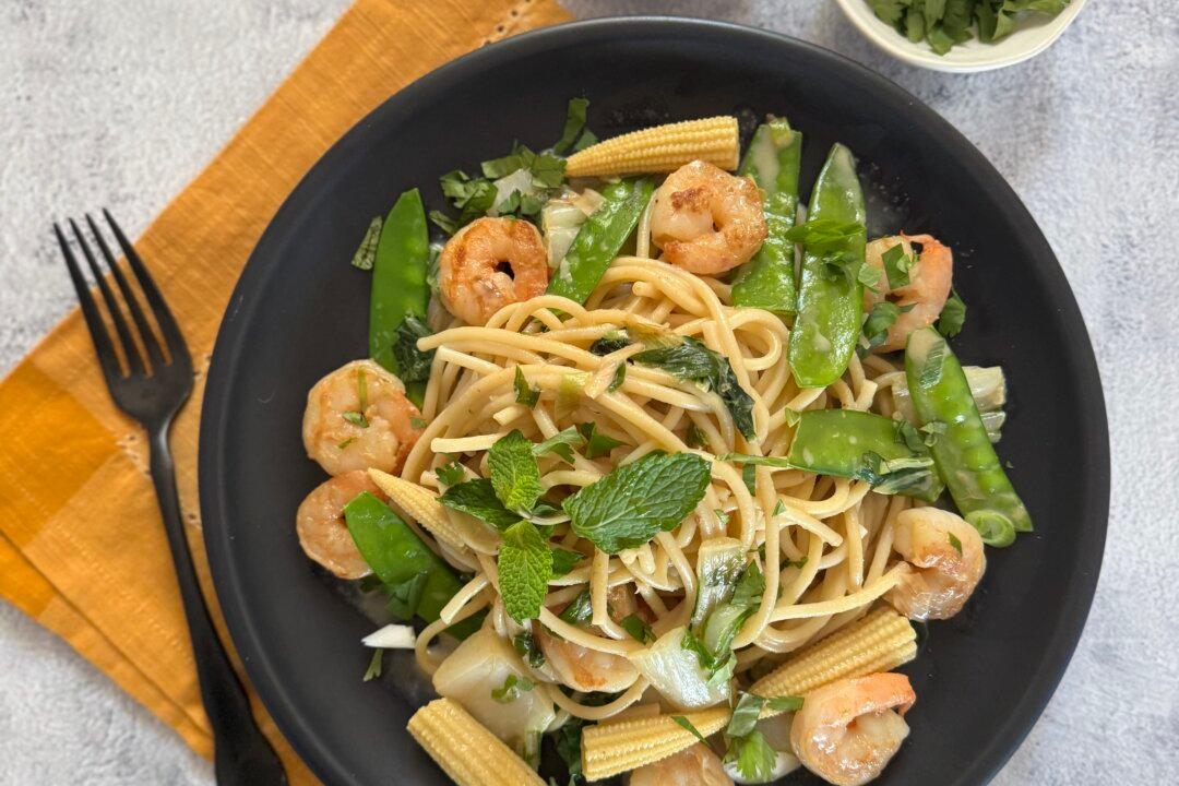 Easy, Garlicky Weeknight Shrimp Should Be in Your Dinner Rotation