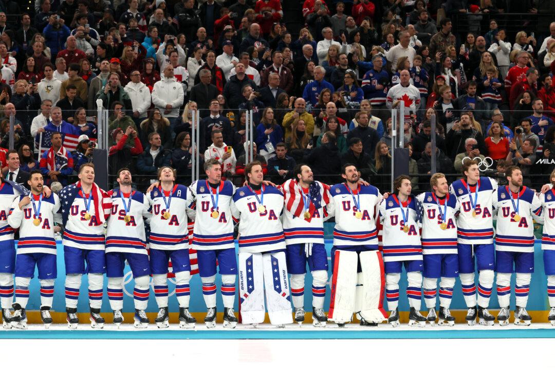 Trump Invites US Hockey Teams to State of the Union After Olympic Gold Wins