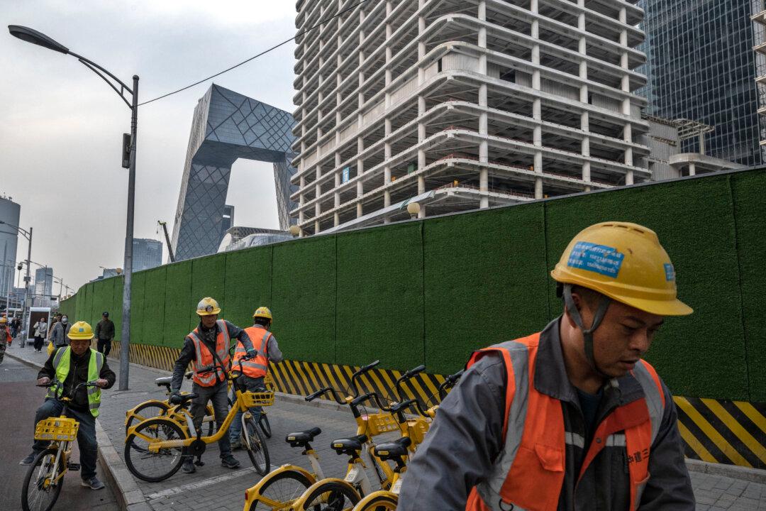 At Least One Credit Rating Agency Gets More Pessimistic About China