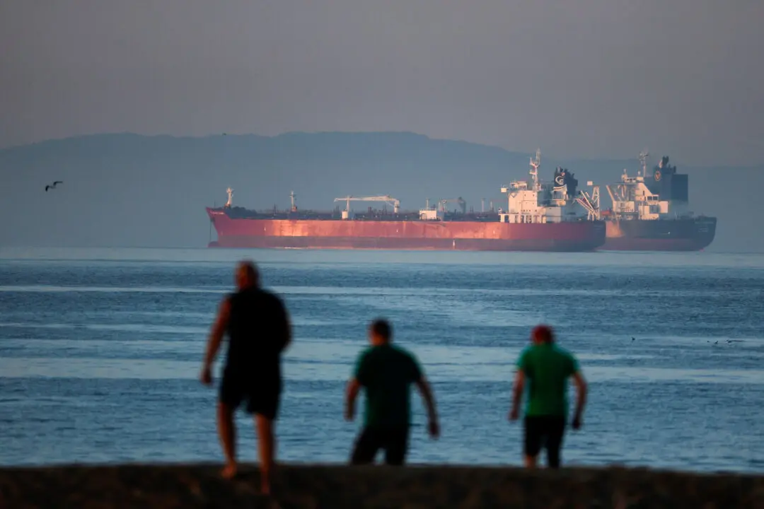 What to Know About Trump’s Waiver of Shipping Rules to Ease Gas Price Pressures