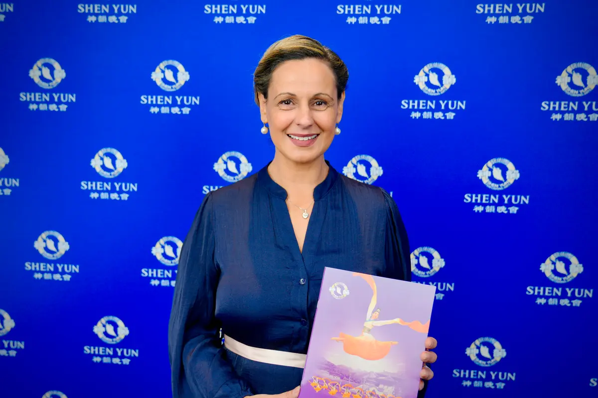 ‘I’m so Privileged and so Honored’ to See Shen Yun, Says Australian Vocalist