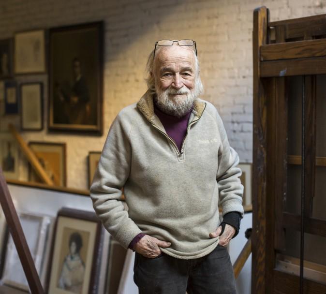 Burton Silverman in his studio at his home in the Upper West Side of Manhattan, New York, on Dec. 20, 2016. (Samira Bouaou/Epoch Times)